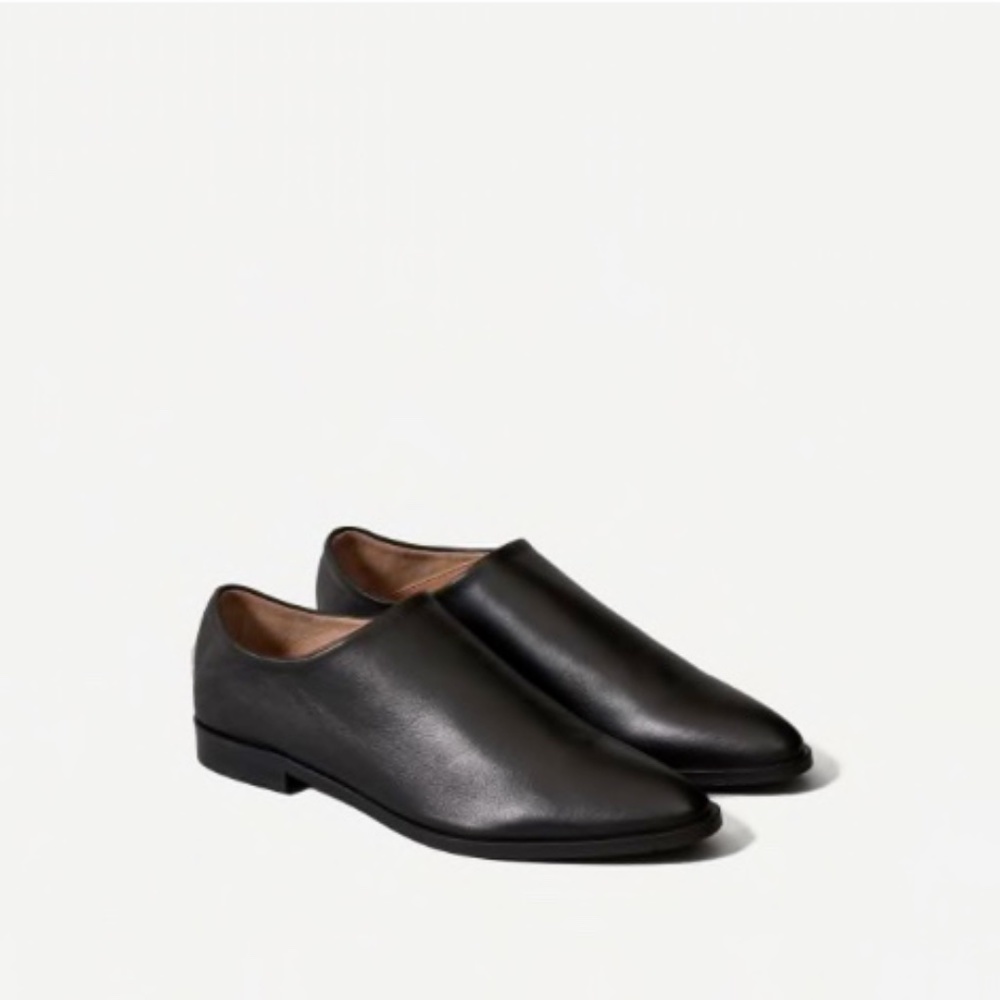 Modern Mule shoe/The Modern Babo
